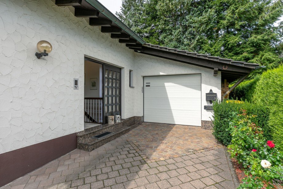 Extra gro�e Garage Bungalow Neunkirchen-Seelscheid