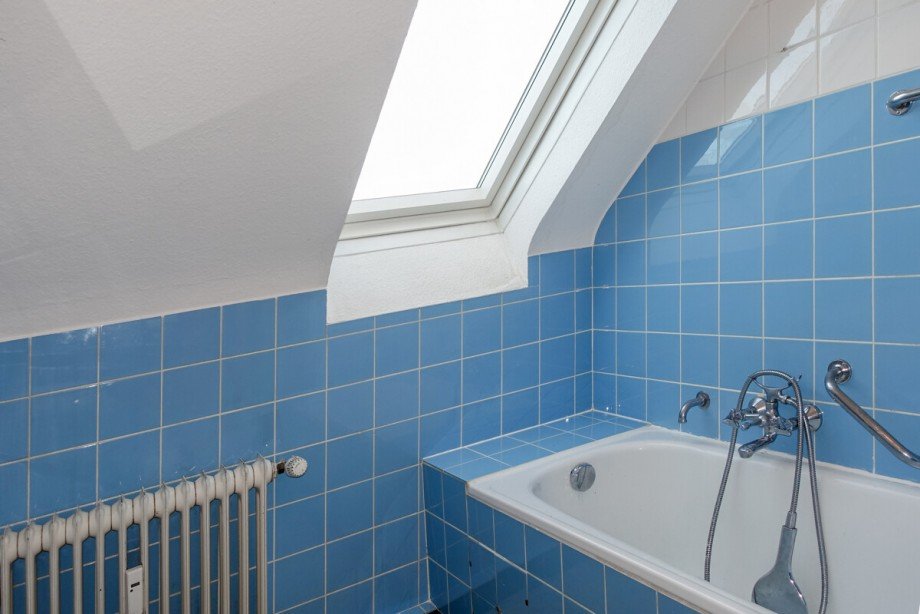 Wanne mit Duschfunktion Dachgeschosswohnung Troisdorf / Spich
