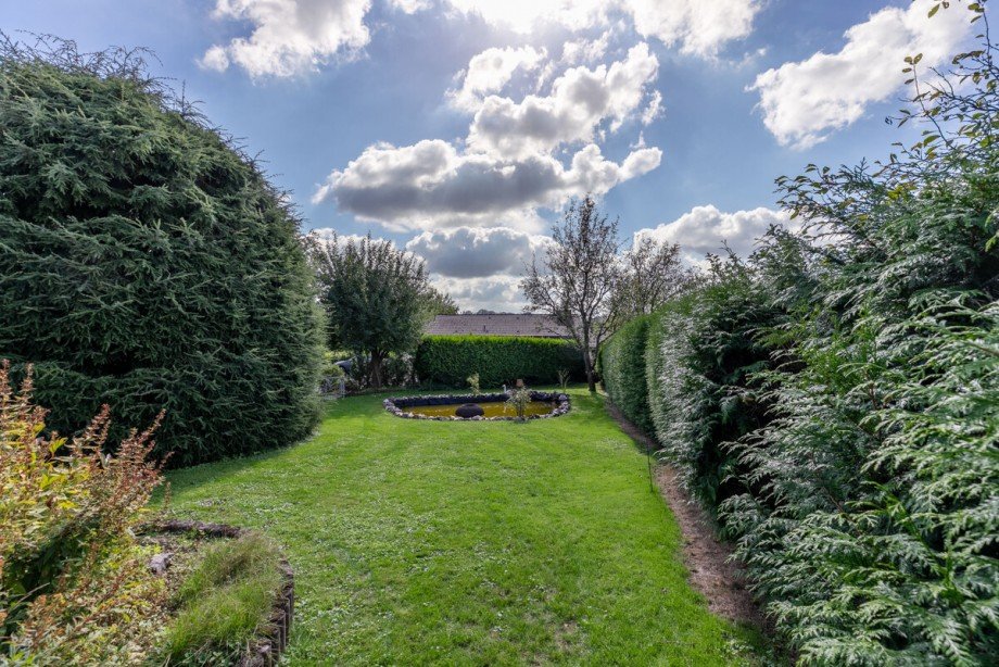 Wundersch�ner Garten mit Teich Bungalow Neunkirchen-Seelscheid