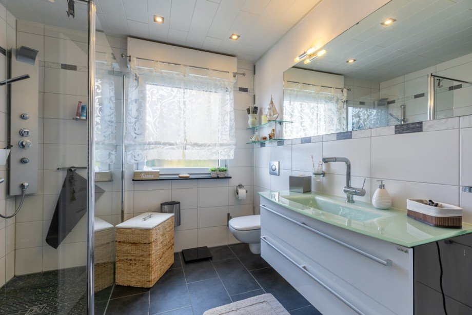 Tolles Duschbad Bungalow Neunkirchen-Seelscheid