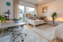 Schlafzimmer I mit Zugang zum Balkon WebersWohnWelt***RUHIGE LAGE UND TROTZDEM ZENTRAL***