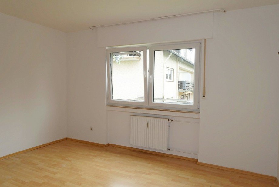 Gro�es Schlafzimmer Erdgeschosswohnung Neunkirchen-Seelscheid