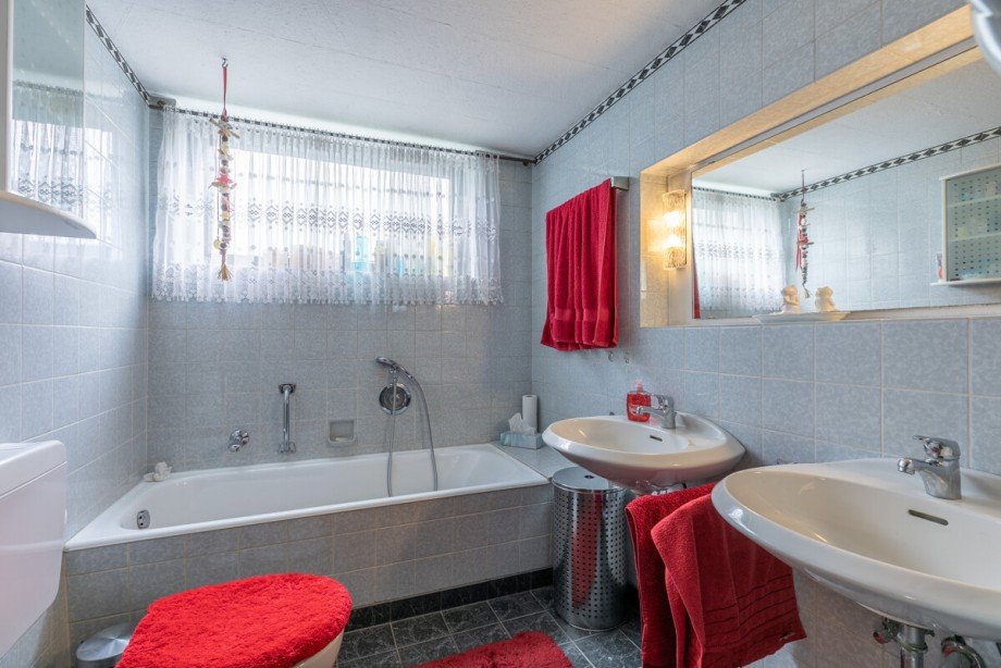 Wannenbad Einfamilienhaus Troisdorf / Oberlar
