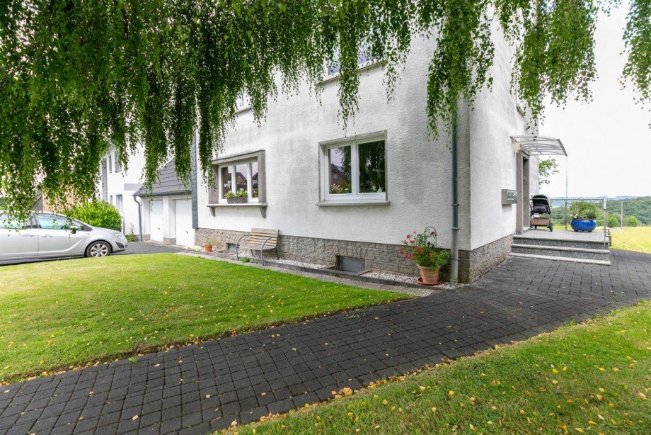 Zugang zum Haus Mehrfamilienhaus Overath