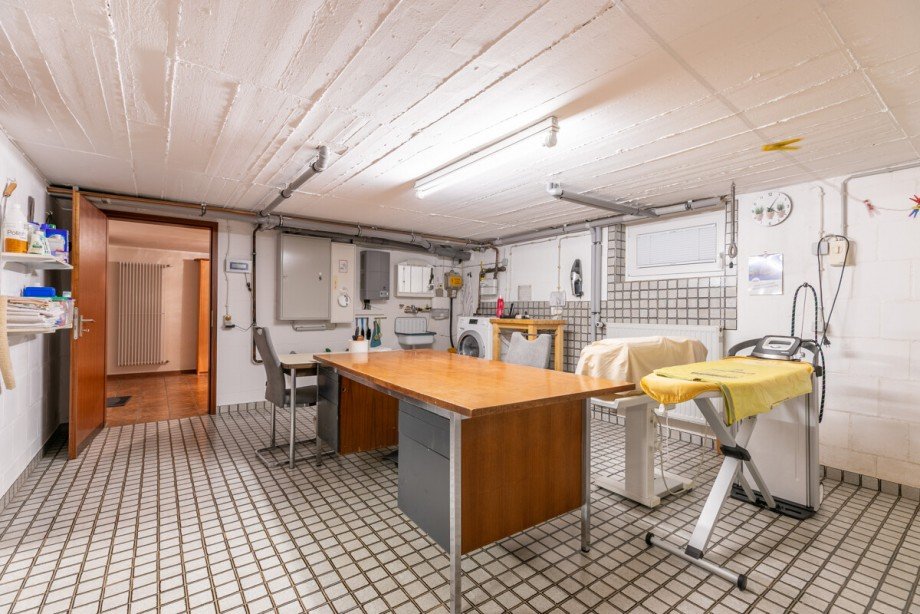 Riesige Waschk�che Bungalow Neunkirchen-Seelscheid