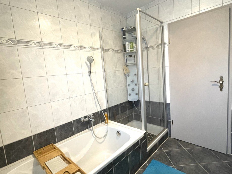 H�bsches Bad Erdgeschosswohnung Much