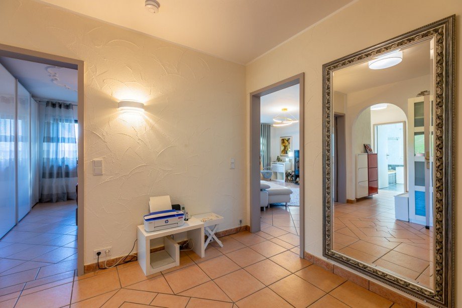 Viel Platz in der Diele Erdgeschosswohnung Much