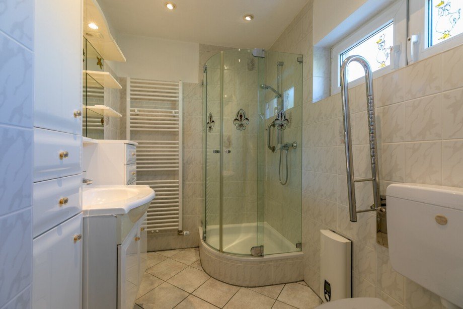 Duschbad Doppelhaush�lfte K�ln
