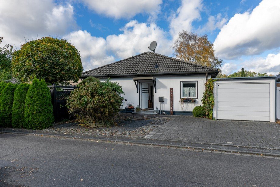 Stra�enansicht Bungalow Neunkirchen-Seelscheid