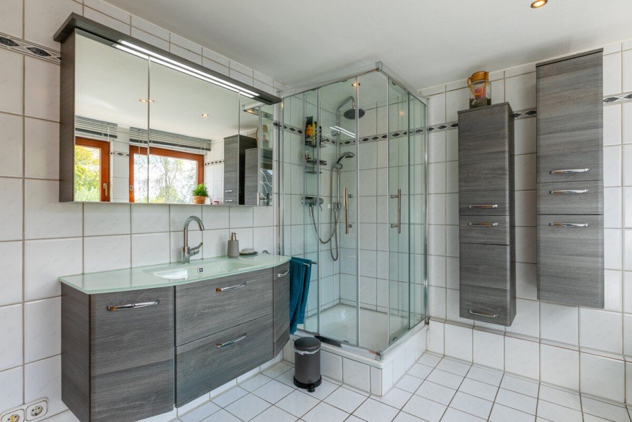 Vollbad im DG Einfamilienhaus Neunkirchen-Seelscheid