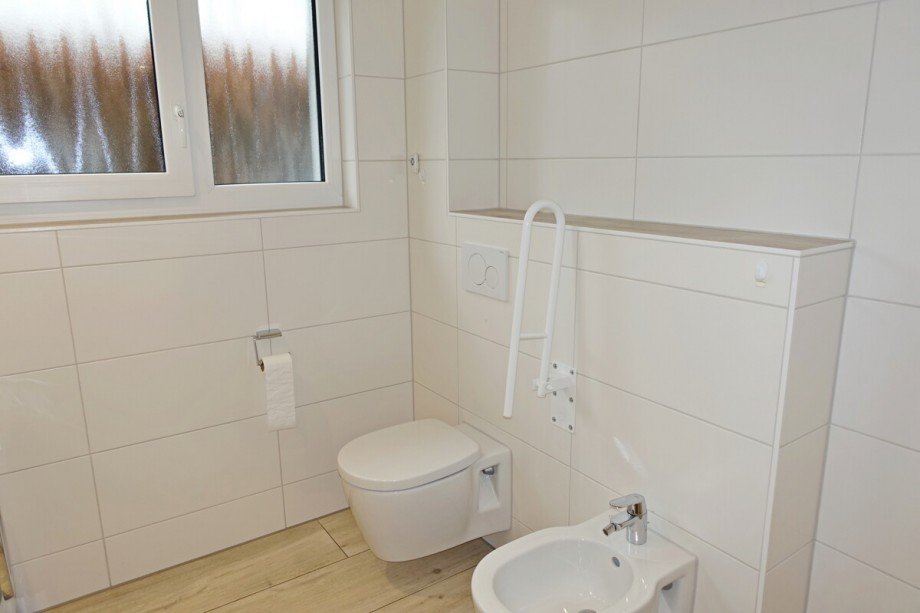 Tageslicht-Duschbad Erdgeschosswohnung Much