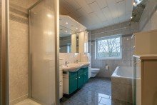 Modernes Vollbad WebersWohnWelt***GELUNGENER GESAMTEINDRUCK!***