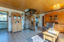 Treppe zum DG WebersWohnWelt***BEZAUBERNDES REFUGIUM IM GR�NEN***