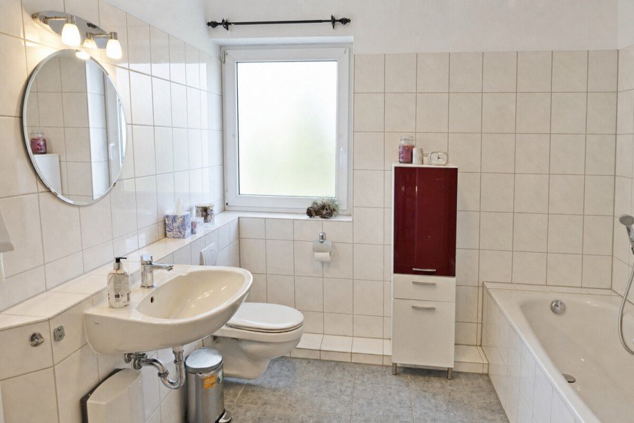 Vollbad Doppelhaush�lfte Lohmar-Donrath